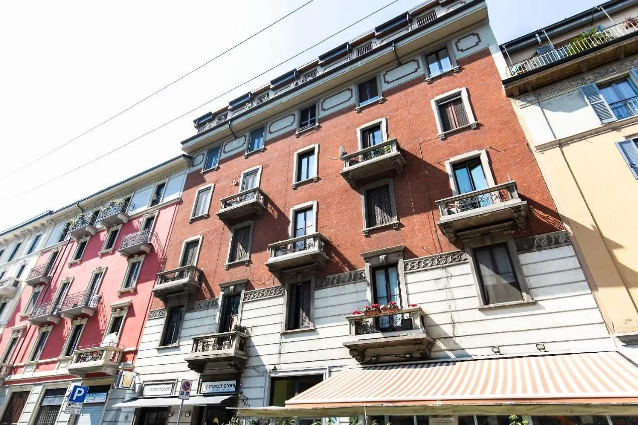 Kandinsky - Exclusive Apartment Milán 0*,  Italia