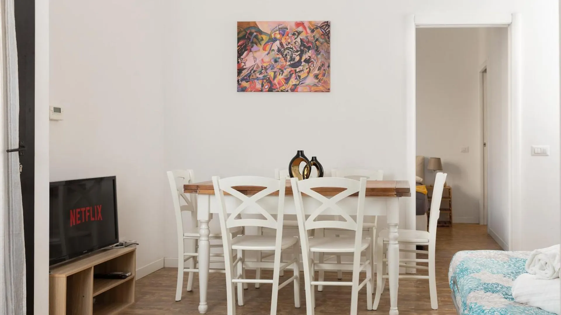 Kandinsky - Exclusive Apartment Milán 0*,  Italia